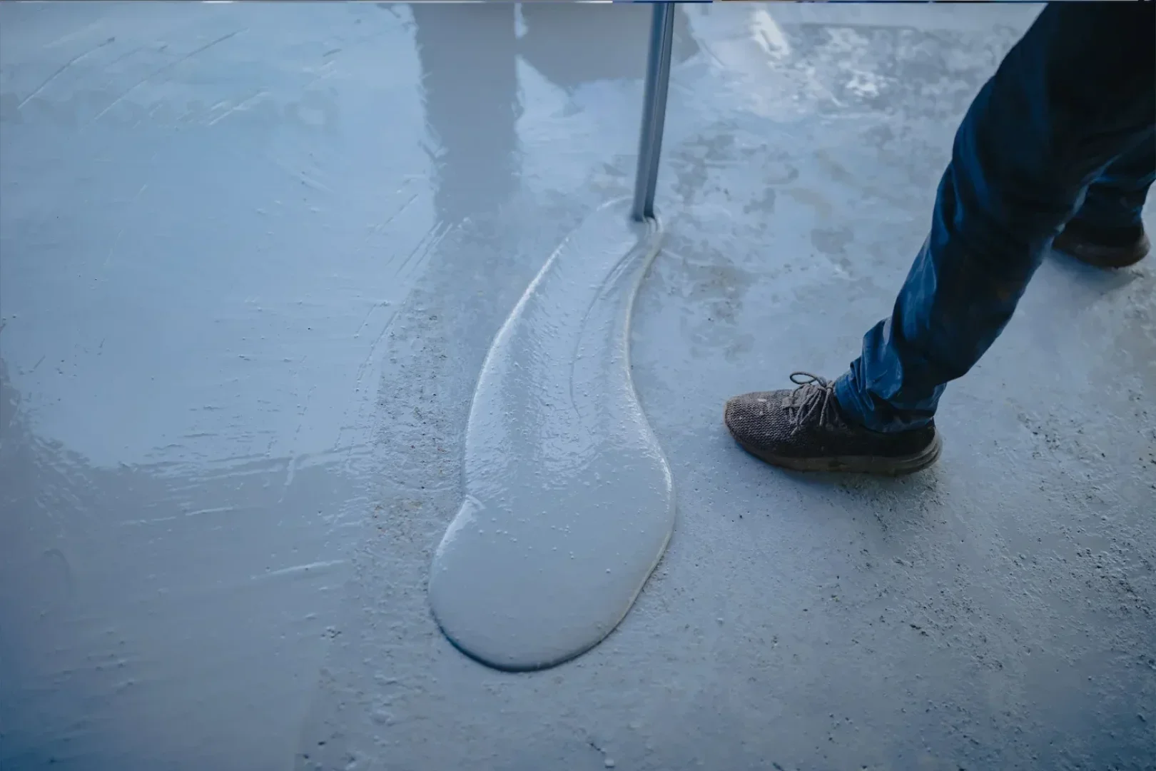 Kayseri Endüstriyel Tesislerde Epoksi Zemin Kaplama: Üretim Verimliliği ve İş Güvenliği için Vazgeçilmez Bir Çözüm | Poliüretan Köpük, Polyurea, Epoksi Zemin Kaplama